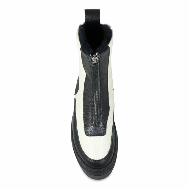 Sole Bliss Blizzard: Black & Cream Leather & Shearling^ Boots