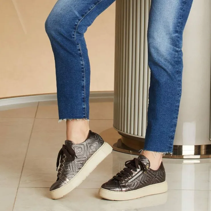 Sole Bliss Feather: Bronze Weave Leather^ Flats | Sneakers
