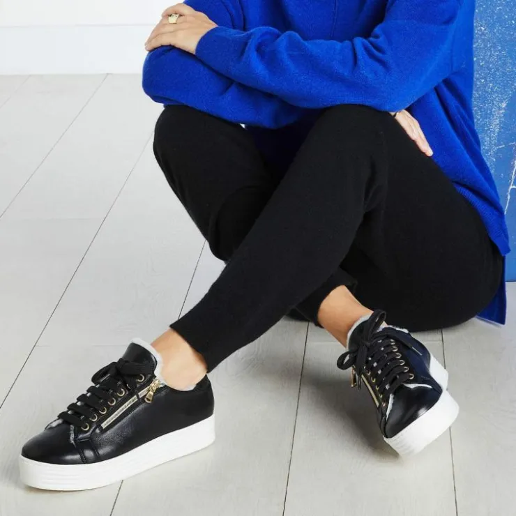 Sole Bliss Harmony: Black Leather & Shearling^ Flats | Sneakers