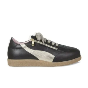 Sole Bliss Swirl: Black Leather^ Flats | Sneakers